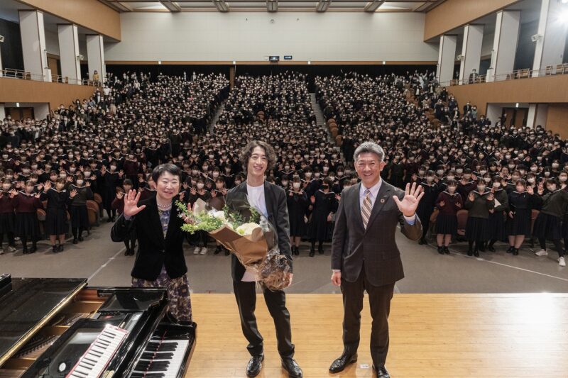 STEAM教育推進イベントにピアニスト角野隼斗さん来校！
